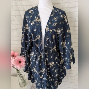 NWT Time And Tru Floral Kimono Wrap